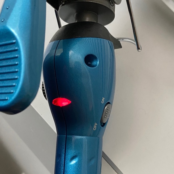 BaBylissPRO® Nano Titanium™ 1¼" Spring Curling Iron brand new never used - Picture 5 of 5